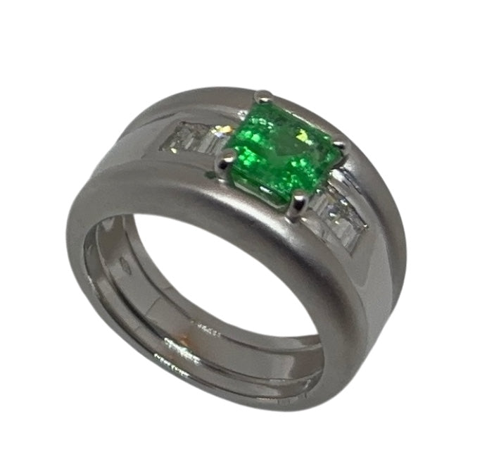 Anello smeraldo con tepys oro 18k — Collezione Palpiti — Arigiò, gioielli artigianali italiani